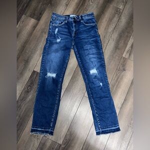 Risen Distressed Jeans